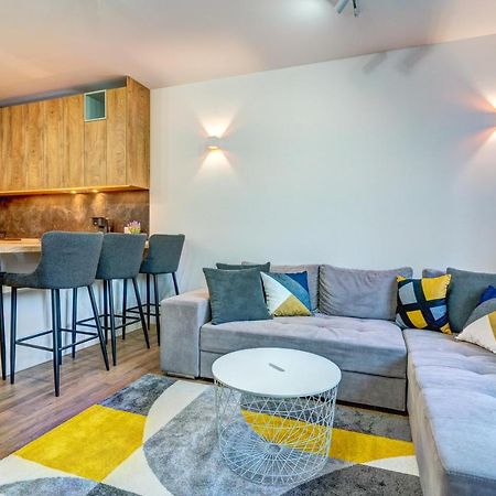 N.Joy Holiday Apartment 534 By Oak Residence Смолян Екстериор снимка